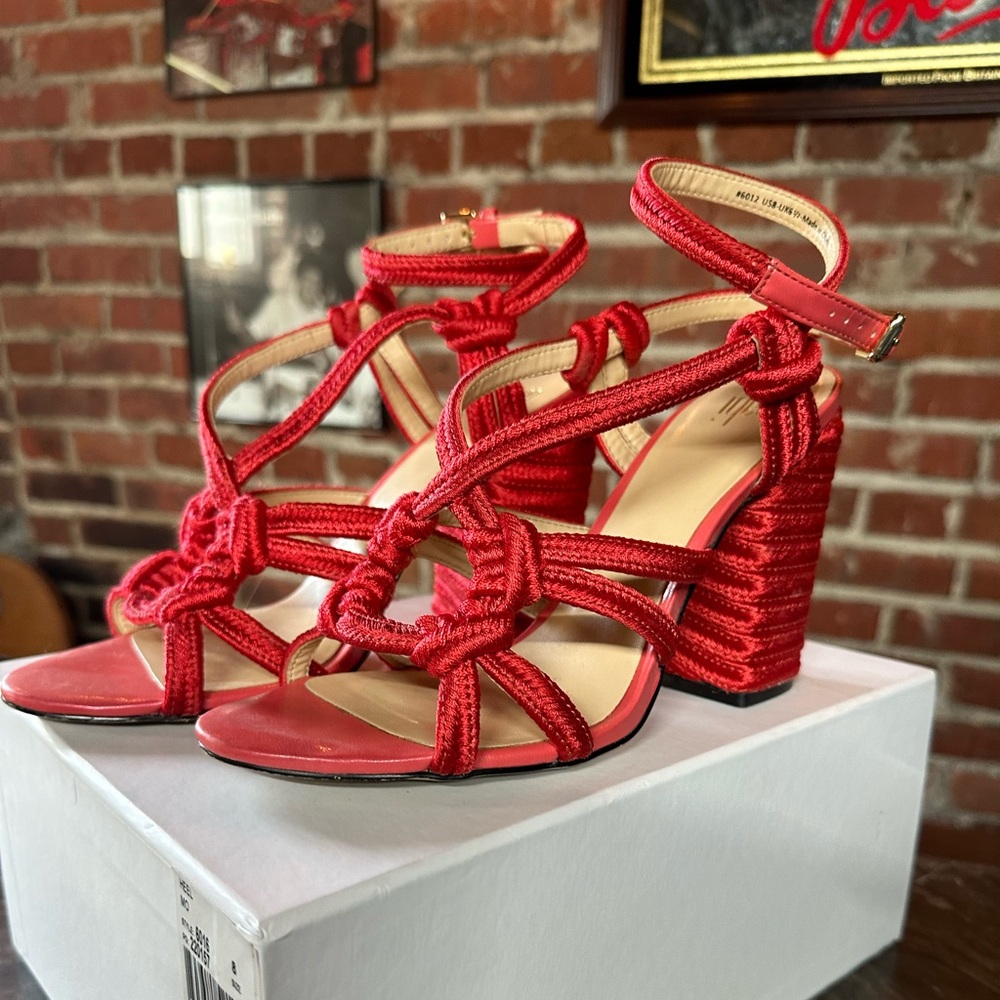 Cabi Tiptoe Sandals